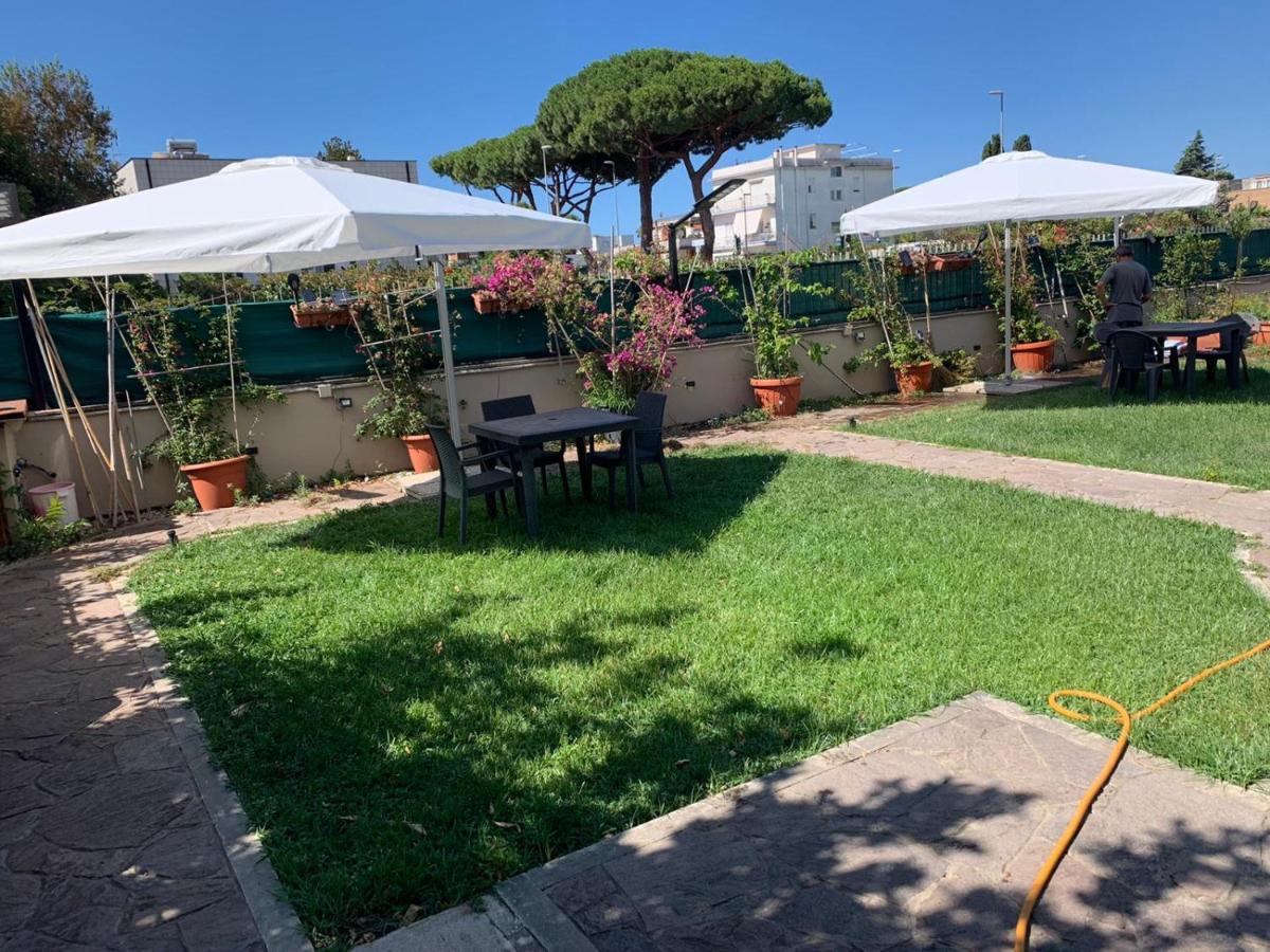Bed and Breakfast Il Giardino Di Adriana Terracina Zewnętrze zdjęcie