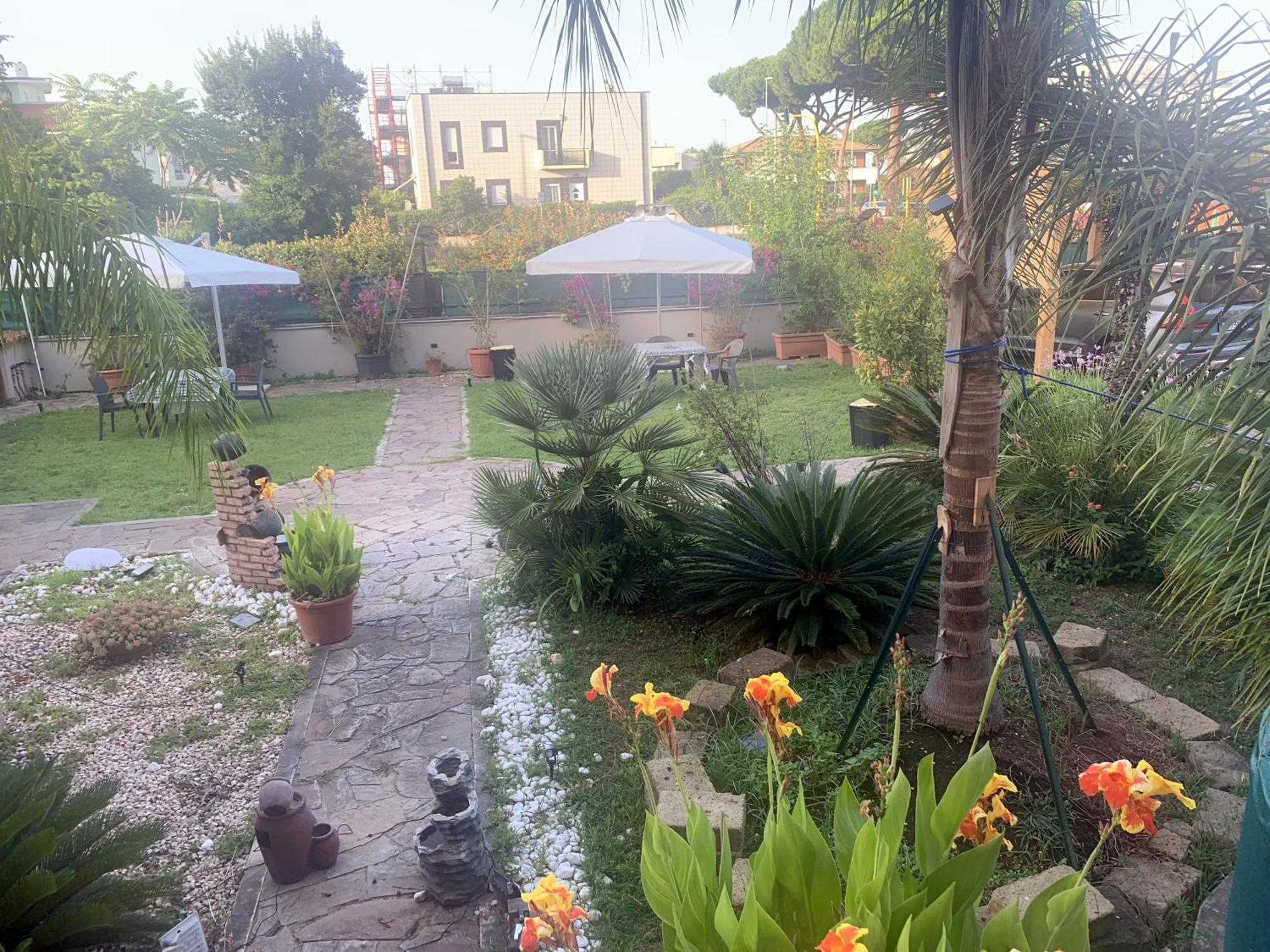 Bed and Breakfast Il Giardino Di Adriana Terracina Zewnętrze zdjęcie