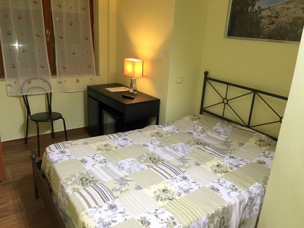 Bed and Breakfast Il Giardino Di Adriana Terracina Zewnętrze zdjęcie